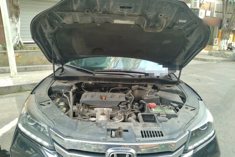 Used Honda Accord 2015 2.0L LXS Elite Edition Engine Bay