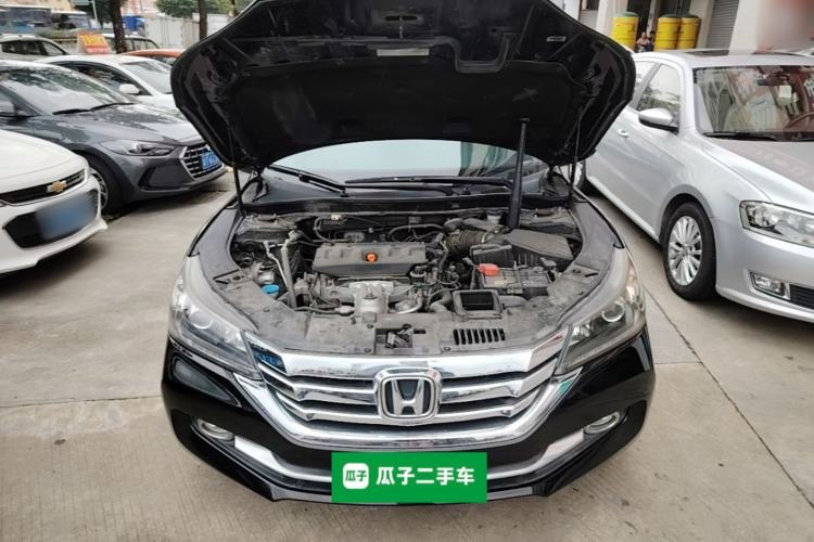 Used Honda Accord 2015 2.0L LX Comfort Edition Engine Bay
