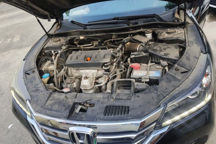Used Honda Accord 2015 2.0L LX Comfort Edition Engine Bay