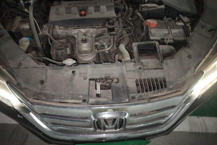 Used Honda Accord 2015 2.0L LXS Elite Edition Engine Bay