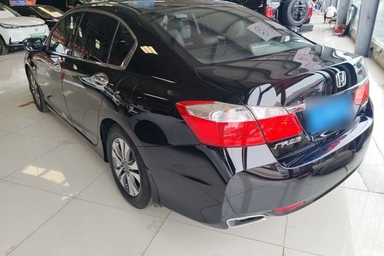 Used Honda Accord 2015 2.0L LX Comfort Edition Exterior 2