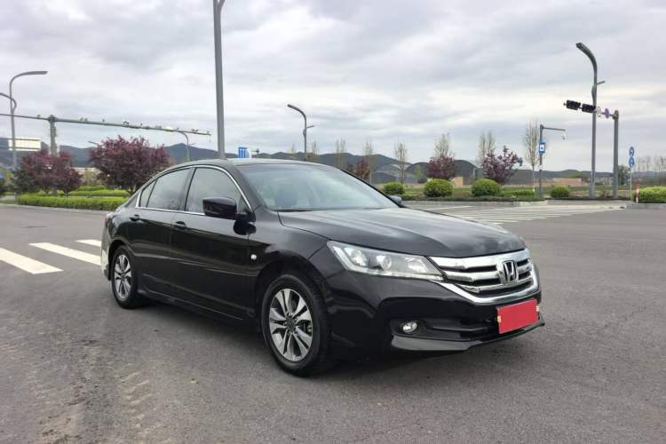 Used Honda Accord 2015 2.0L LX Comfort Edition Exterior 2