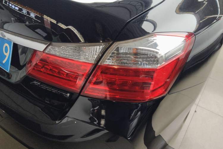 Used Honda Accord 2015 2.0L LX Comfort Edition Exterior 3
