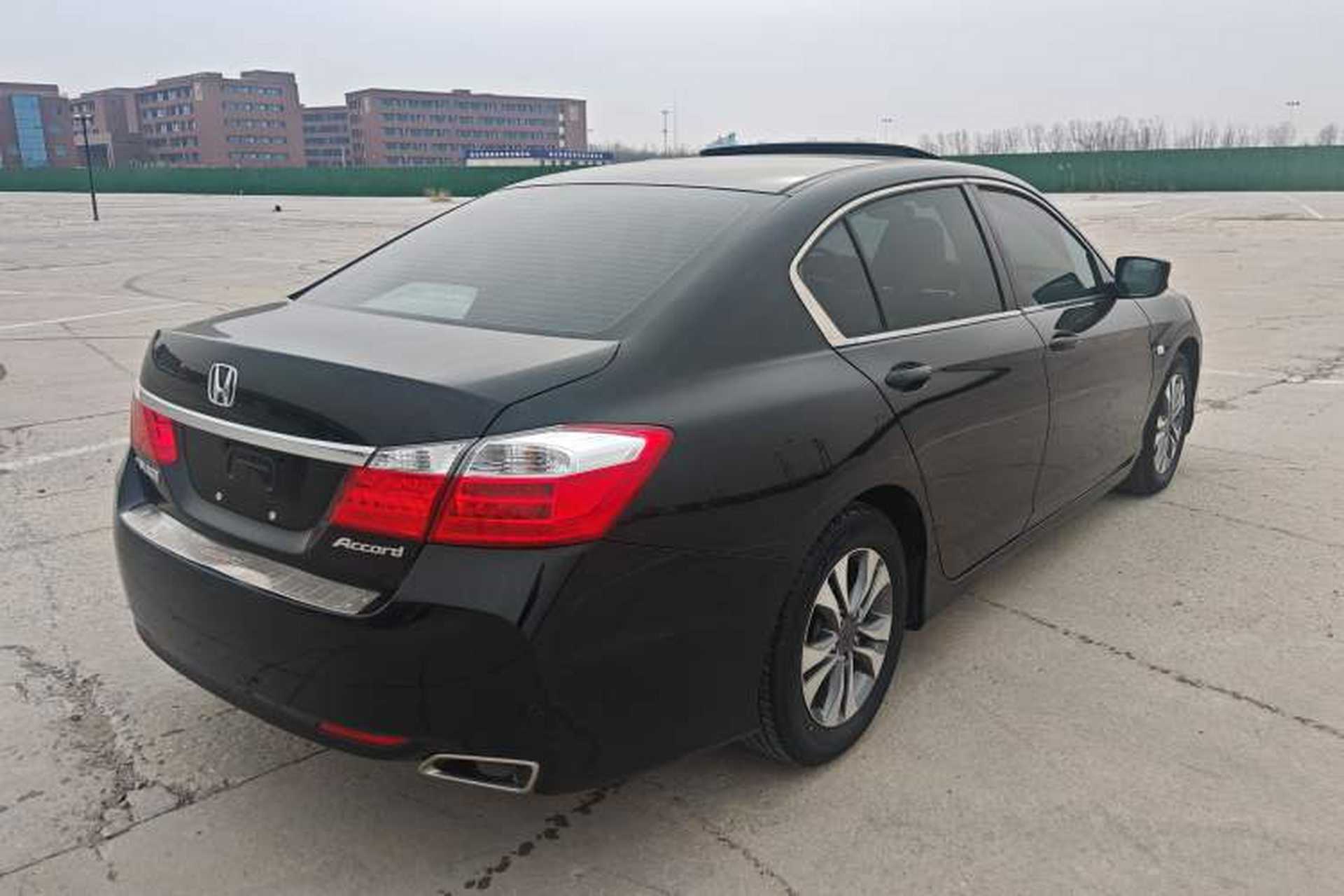 Used Honda Accord 2015 2.0L LX Comfort Edition Exterior 3