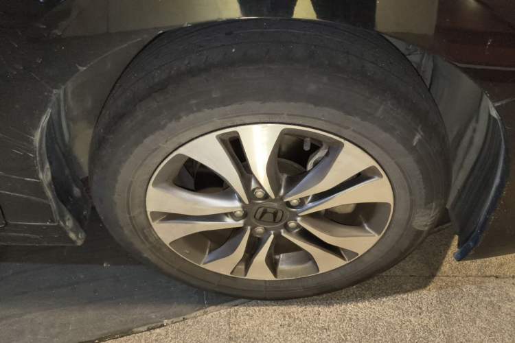Used Honda Accord 2015 2.0L EX Luxury Edition Exterior 4