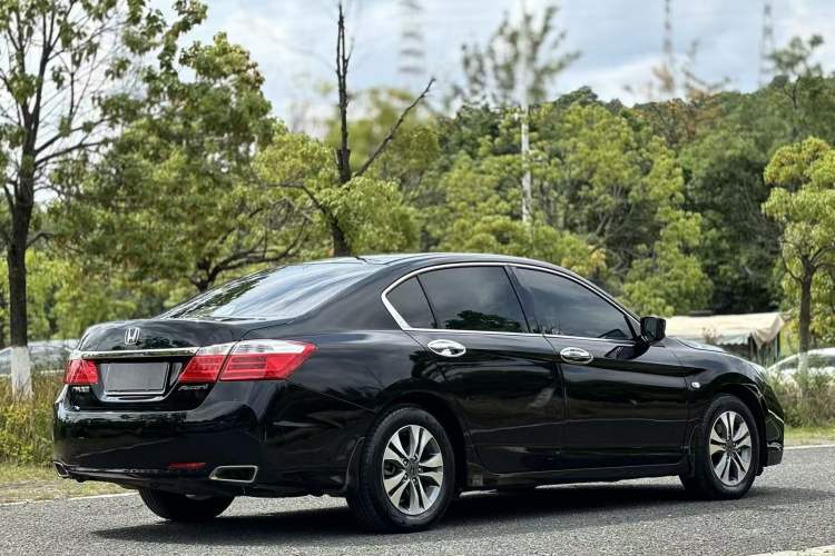 Used Honda Accord 2015 2.0L LXS Elite Edition Exterior 4