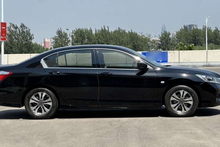 Used Honda Accord 2015 2.0L LXS Elite Edition Exterior 4
