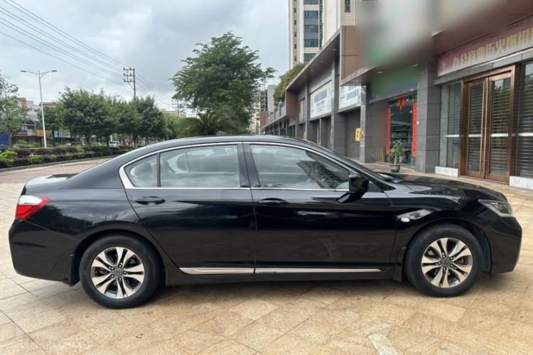 Used Honda Accord 2015 2.0L LX Comfort Edition Exterior 4