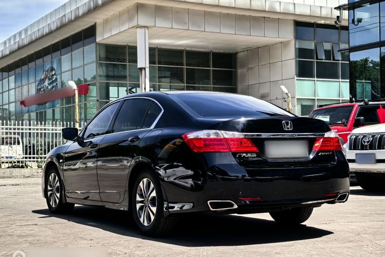 Used Honda Accord 2015 2.0L LX Comfort Edition Exterior 5