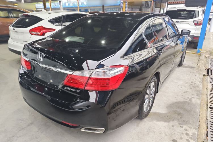 Used Honda Accord 2015 2.0L LX Comfort Edition Exterior 5