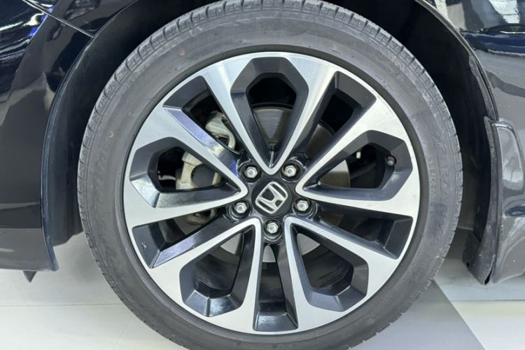 Used Honda Accord 2015 3.0L VTI Prestige Edition Exterior 6