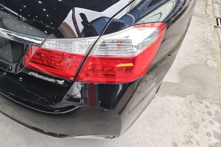 Used Honda Accord 2015 2.0L LX Comfort Edition Exterior 6
