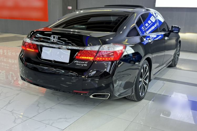 Used Honda Accord 2015 3.0L VTI Prestige Edition Exterior 8