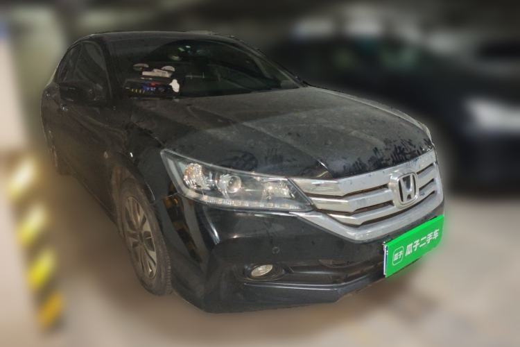 Used Honda Accord 2015 2.0L LX Comfort Edition Front Right 45 Deg
