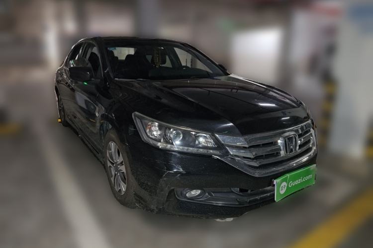 Used Honda Accord 2015 2.0L LX Comfort Edition Front Right 45 Deg