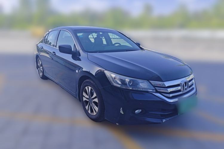 Used Honda Accord 2015 2.0L LXS Elite Edition Front Right 45 Deg