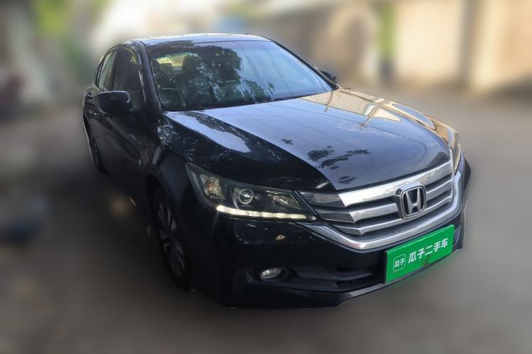 Used Honda Accord 2015 2.0L LXS Elite Edition Front Right 45 Deg