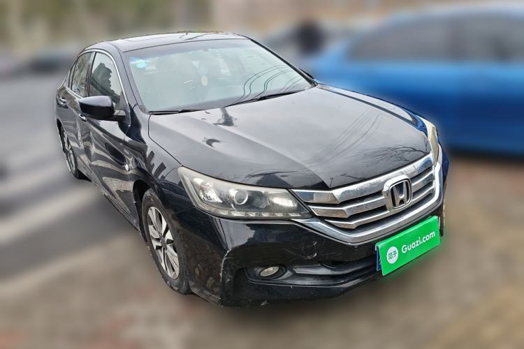 Used Honda Accord 2015 2.0L LX Comfort Edition Front Right 45 Deg