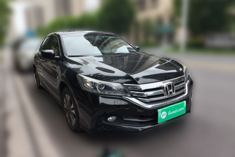 Used Honda Accord 2015 2.0L LX Comfort Edition Front Right 45 Deg