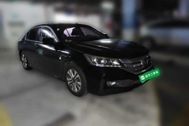 Used Honda Accord 2015 2.0L LXS Elite Edition Front Right 45 Deg