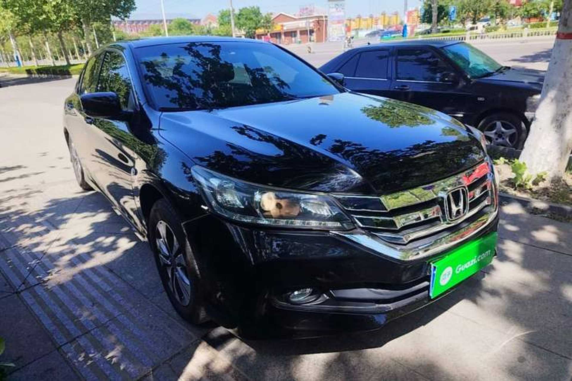 Used Honda Accord 2015 2.0L LX Comfort Edition Front Right 45 Deg