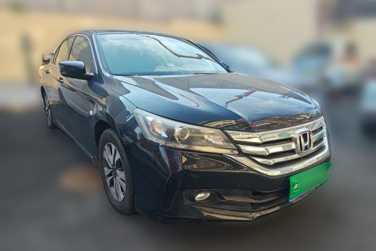 Used Honda Accord 2015 2.0L LX Comfort Edition Front Right 45 Deg