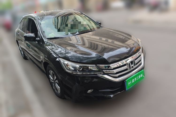 Used Honda Accord 2015 2.0L LX Comfort Edition Front Right 45 Deg