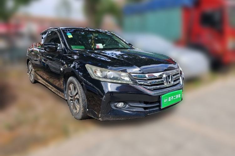 Used Honda Accord 2015 2.0L LX Comfort Edition Front Right 45 Deg