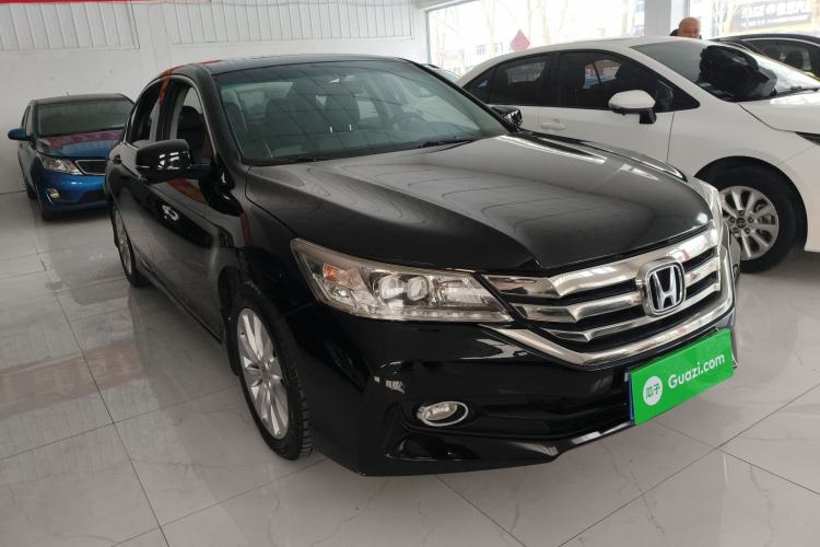 Used Honda Accord 2015 2.4L EX Luxury Edition Front Right 45 Deg