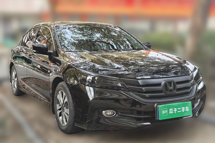 Used Honda Accord 2015 2.0L LX Comfort Edition Front Right 45 Deg