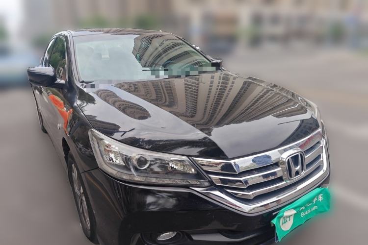 Used Honda Accord 2015 2.0L LX Comfort Edition Front Right 45 Deg