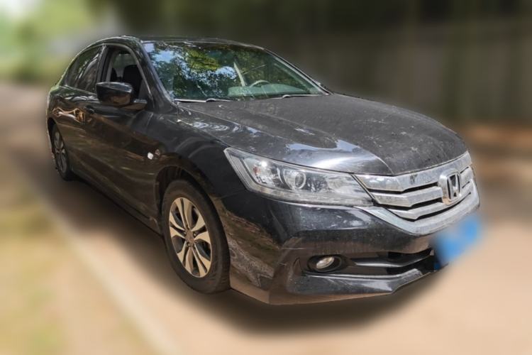 Used Honda Accord 2015 2.0L LXS Elite Edition Front Right 45 Deg