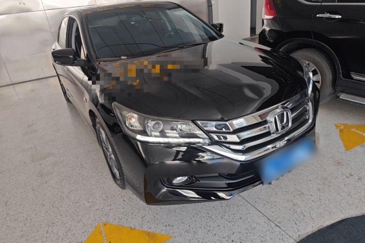 Used Honda Accord 2015 2.0L LXS Elite Edition Front Right 45 Deg