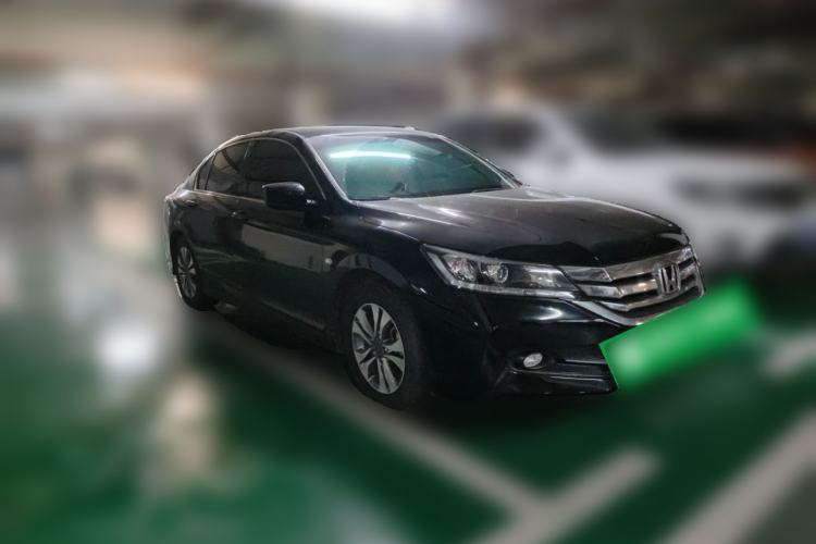 Used Honda Accord 2015 2.0L LX Comfort Edition Front Right 45 Deg
