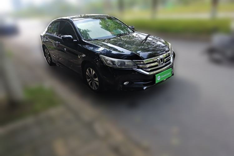 Used Honda Accord 2015 2.0L LX Comfort Edition Front Right 45 Deg