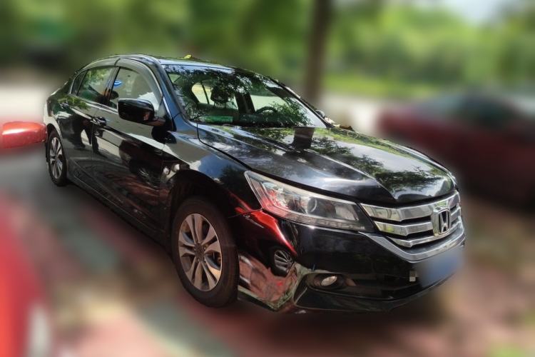 Used Honda Accord 2015 2.0L LX Comfort Edition Front Right 45 Deg