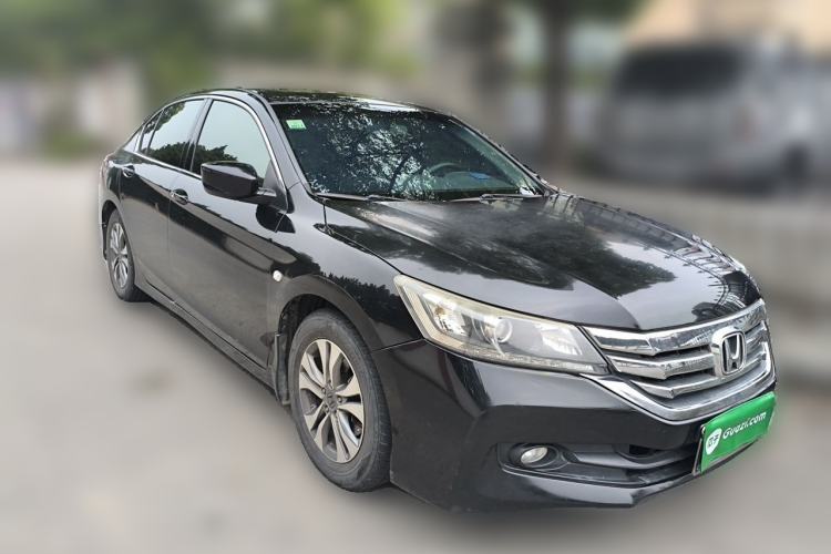 Used Honda Accord 2015 2.0L LXS Elite Edition Front Right 45 Deg