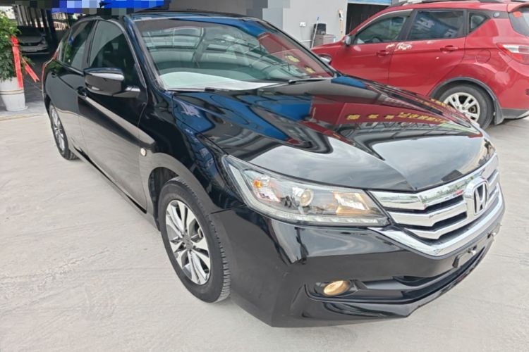 Used Honda Accord 2015 2.0L LXS Elite Edition Front Right 45 Deg