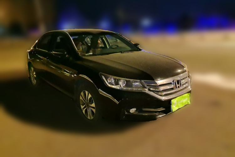 Used Honda Accord 2015 2.0L LXS Elite Edition Front Right 45 Deg