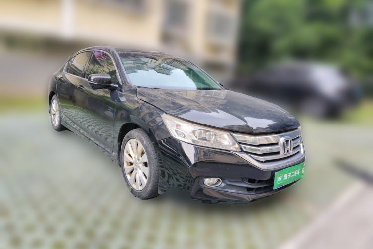 Used Honda Accord 2015 2.4L EX Luxury Edition Front Right 45 Deg