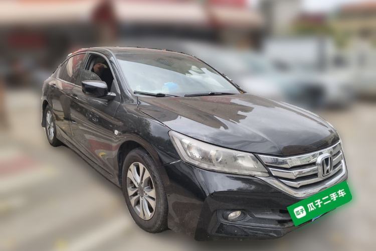 Used Honda Accord 2015 2.0L LX Comfort Edition Front Right 45 Deg