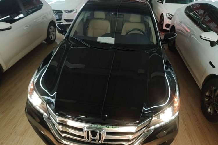 Used Honda Accord 2015 2.0L LX Comfort Edition Front