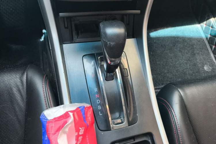 Used Honda Accord 2015 2.0L LX Comfort Edition Gear Lever