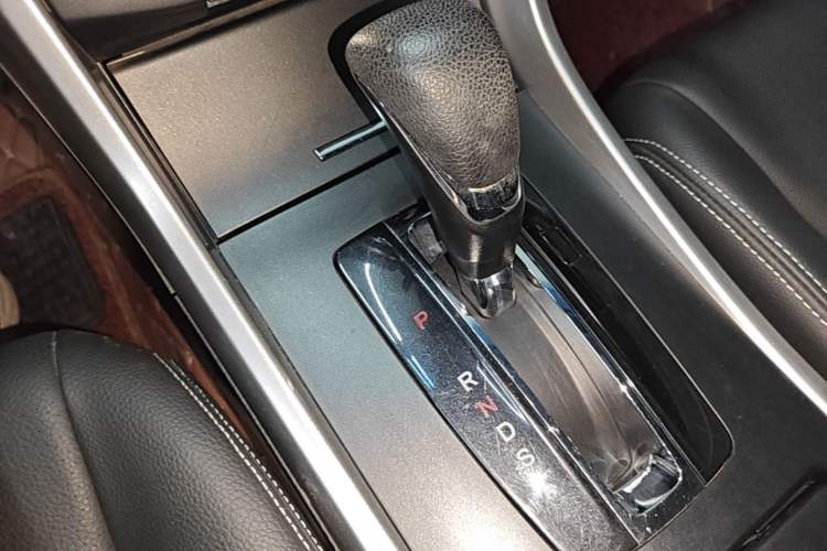 Used Honda Accord 2015 2.0L LX Comfort Edition Gear Lever