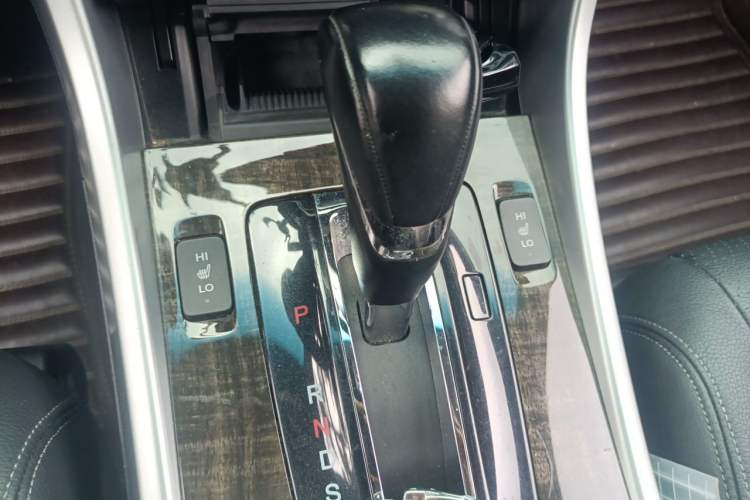 Used Honda Accord 2015 2.4L EX Luxury Edition Gear Lever