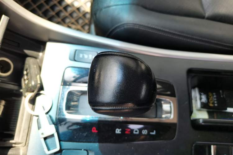 Used Honda Accord 2015 2.0L LXS Elite Edition Gear Lever