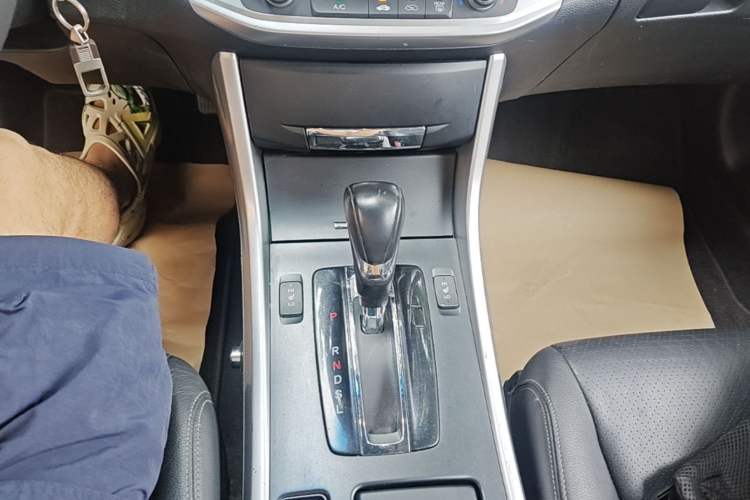 Used Honda Accord 2015 2.0L LXS Elite Edition Gear Lever