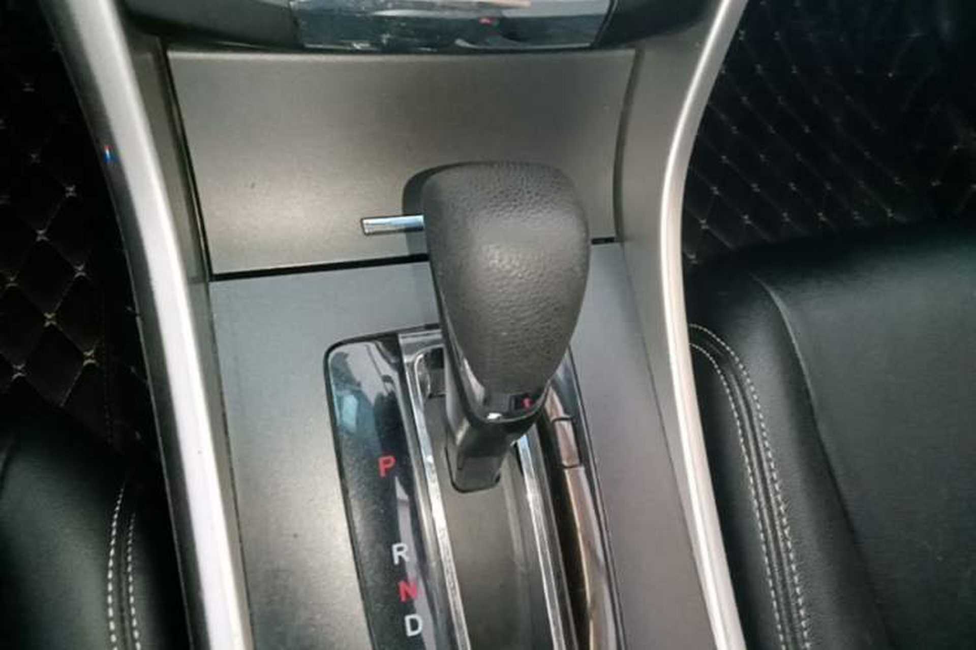 Used Honda Accord 2015 2.0L LX Comfort Edition Gear Lever