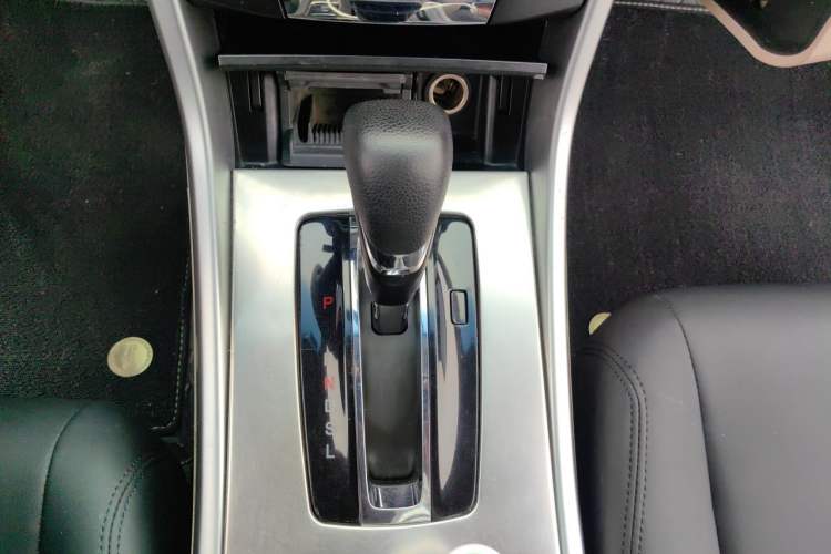 Used Honda Accord 2015 2.0L LX Comfort Edition Gear Lever