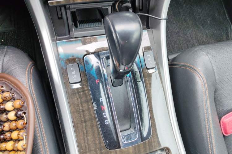 Used Honda Accord 2015 3.0L VTI Prestige Edition Gear Lever
